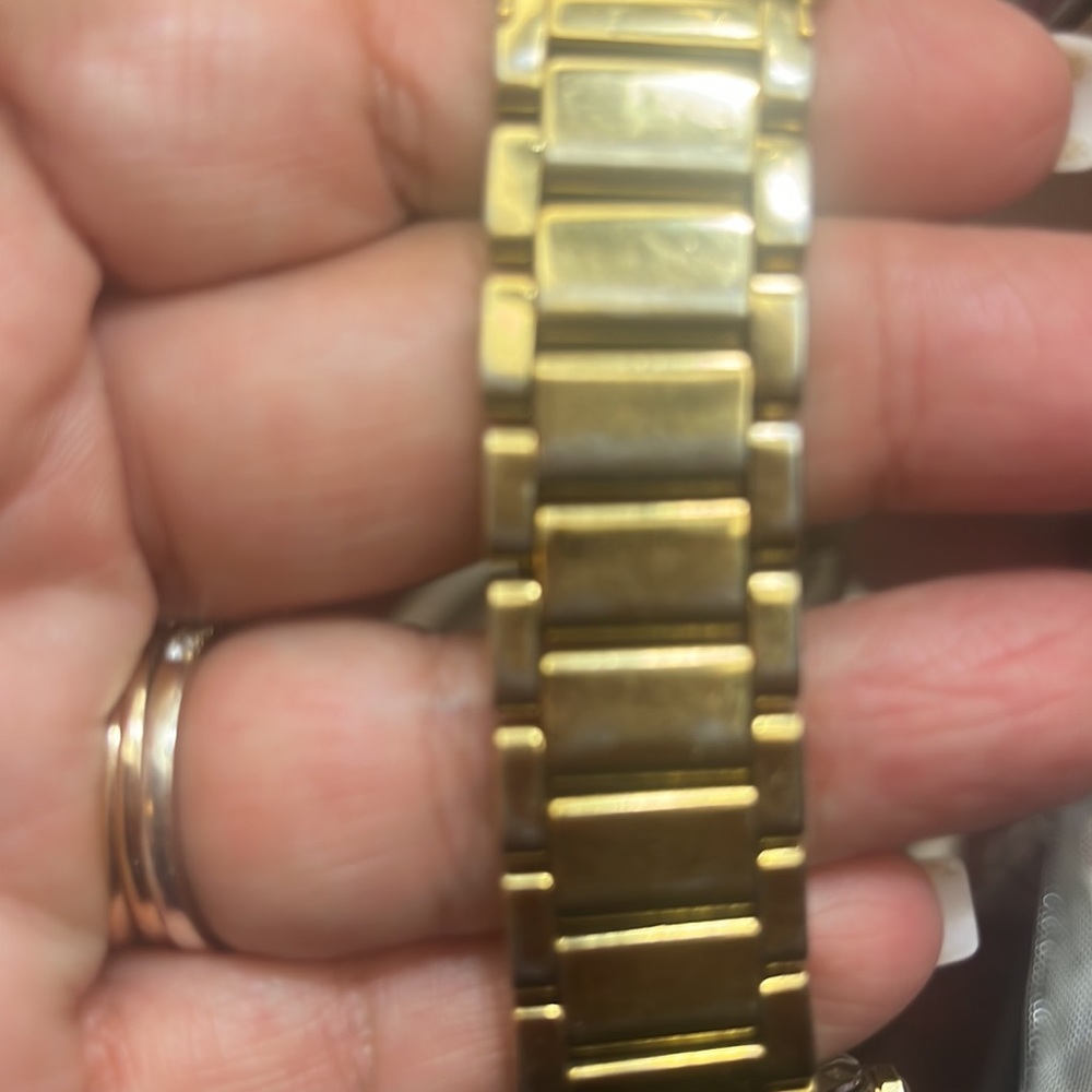 Michael Kors gold tone watch - Picture 8 of 10